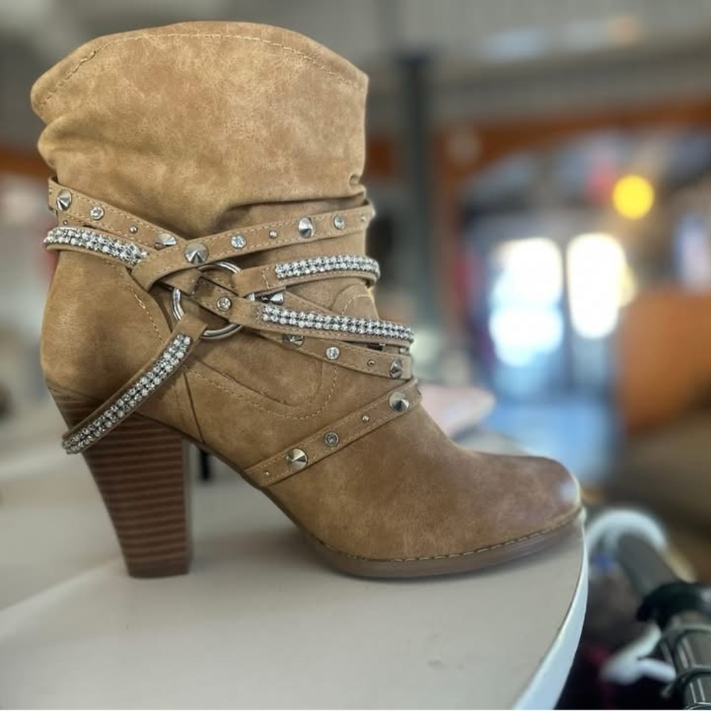 VENUS Tan Studded Heeled Boots